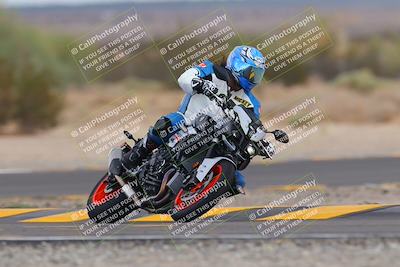 media/Sep-11-2022-SoCal Trackdays (Sun) [[81b7e951af]]/Turn 7 (1145am)/